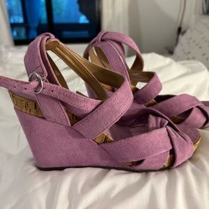 Ladies suede Aerosoles sandals NEVER WORN